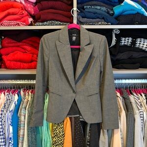Body by Victoria’s Secret gray/black plaid blazer size 0